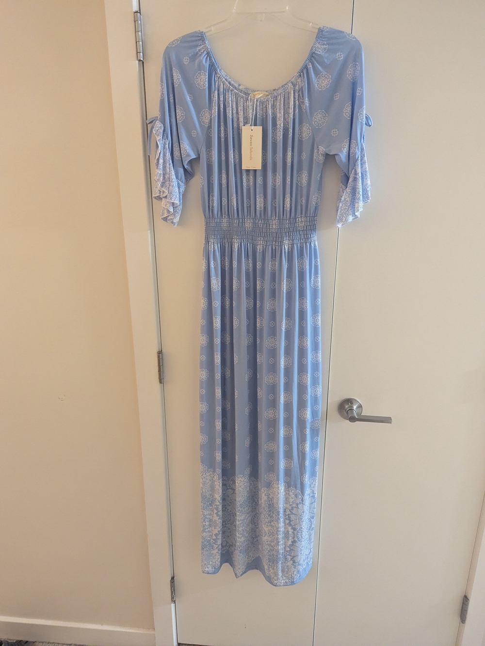 NWT Seven Islands Maxi Dress Size L, Light Blue with White Print